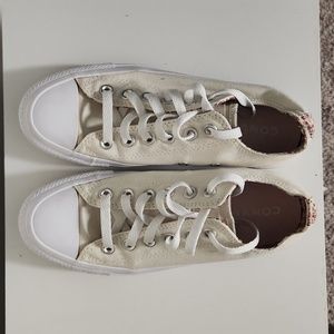 Cream and flower lined converse